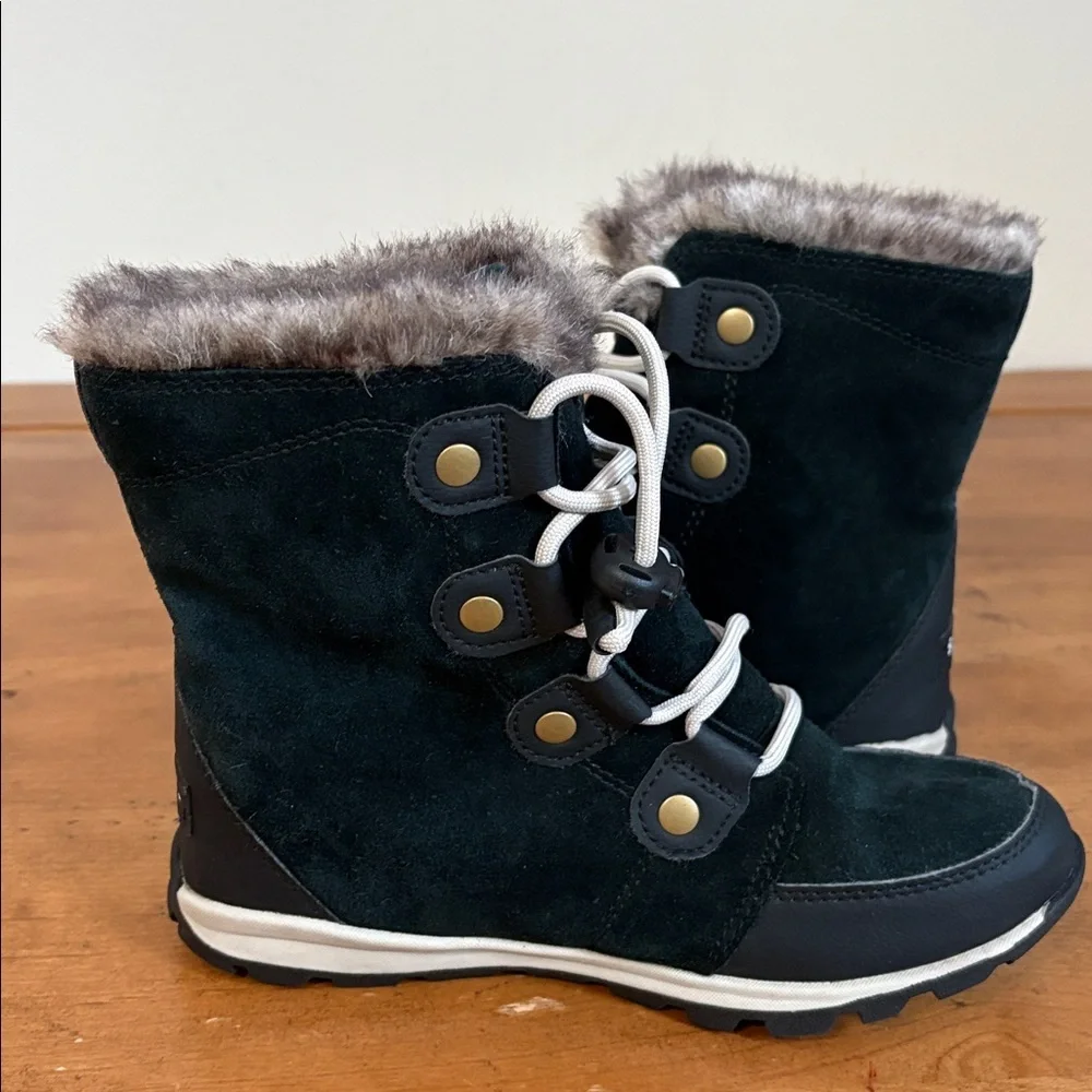 Sorel Whitney Suede Boots with Faux Fur Trim Size 3